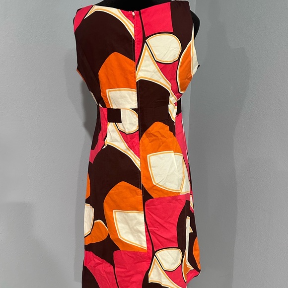 Madison Leigh dress. Size 6 . Belted tie front , back zipper closure. - Picture 2 of 5